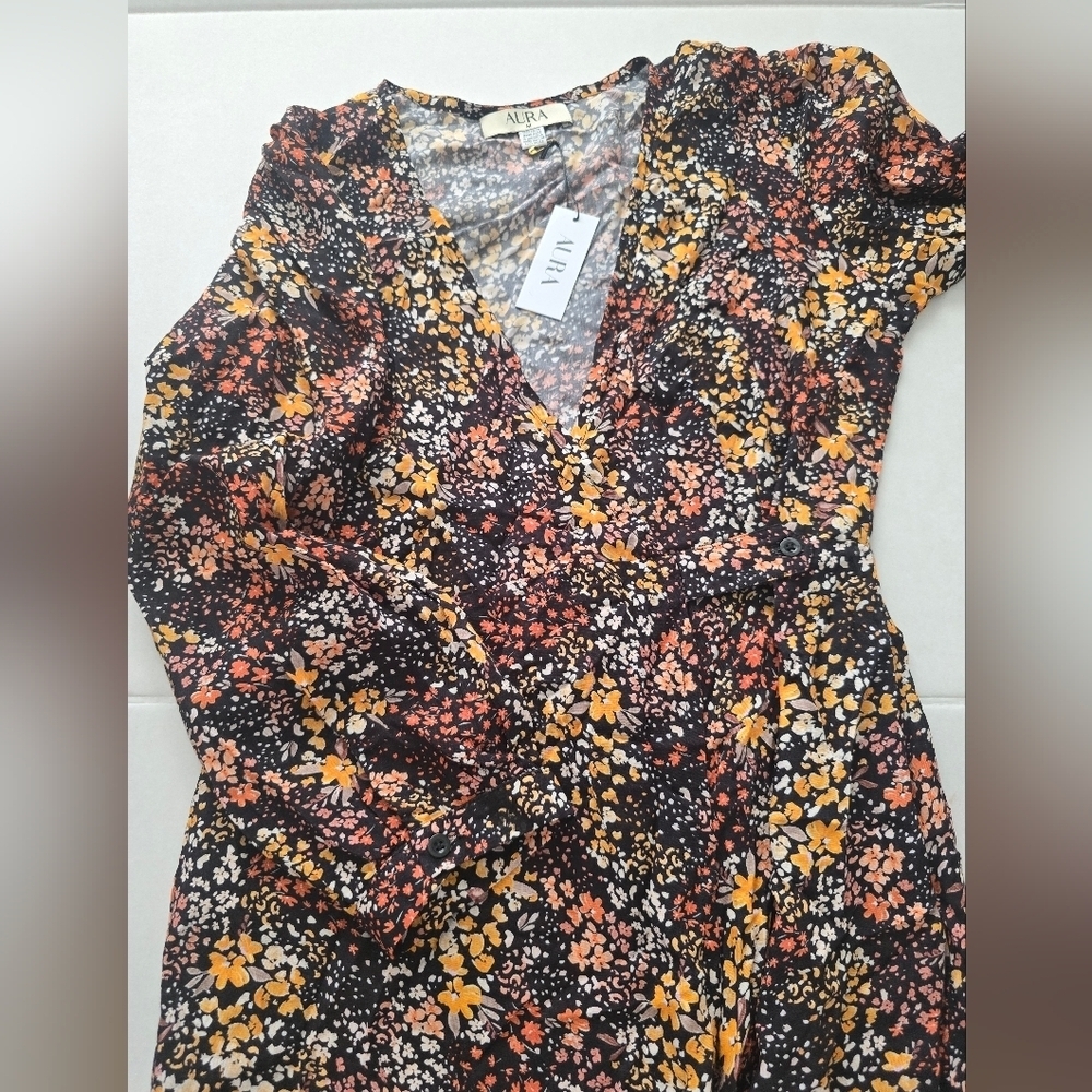 NWT Aura The Label Ember Print Wraping Mini Dress Size Medium - Picture 10 of 12